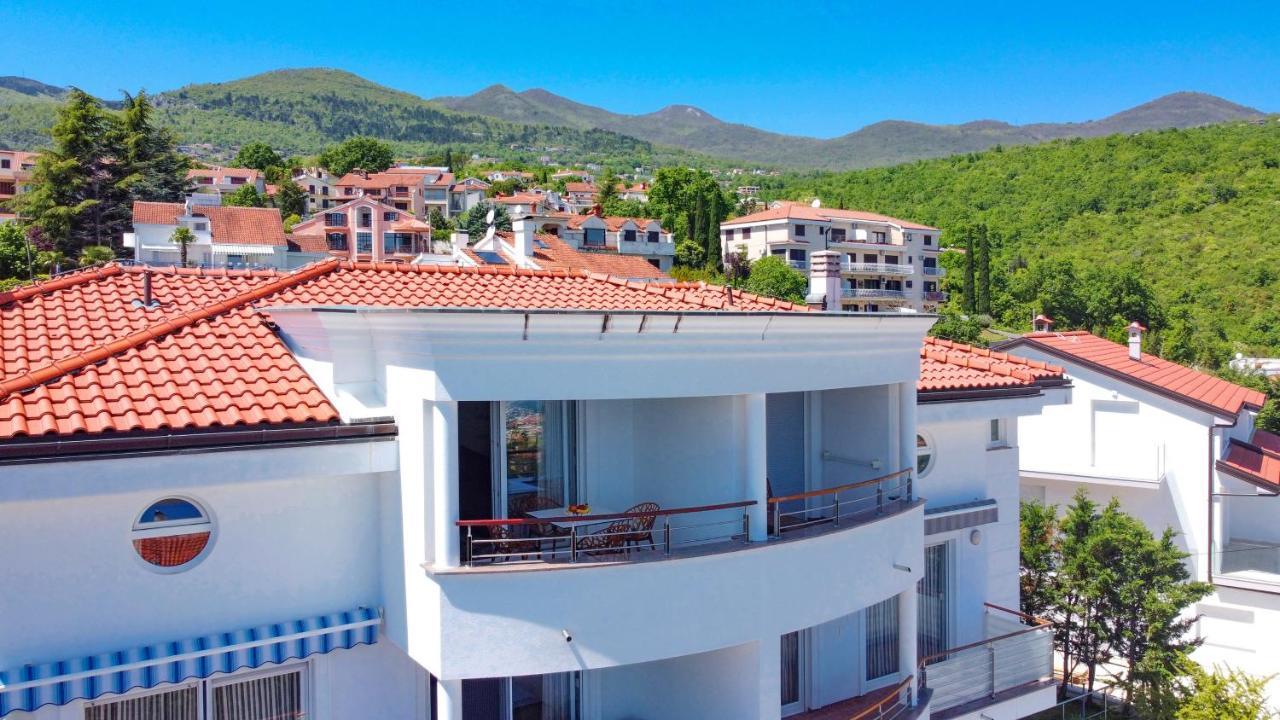 Sea View Apartment In Ičići Екстериор снимка