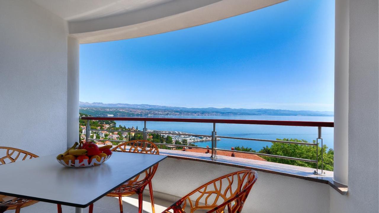 Sea View Apartment In Ičići Екстериор снимка
