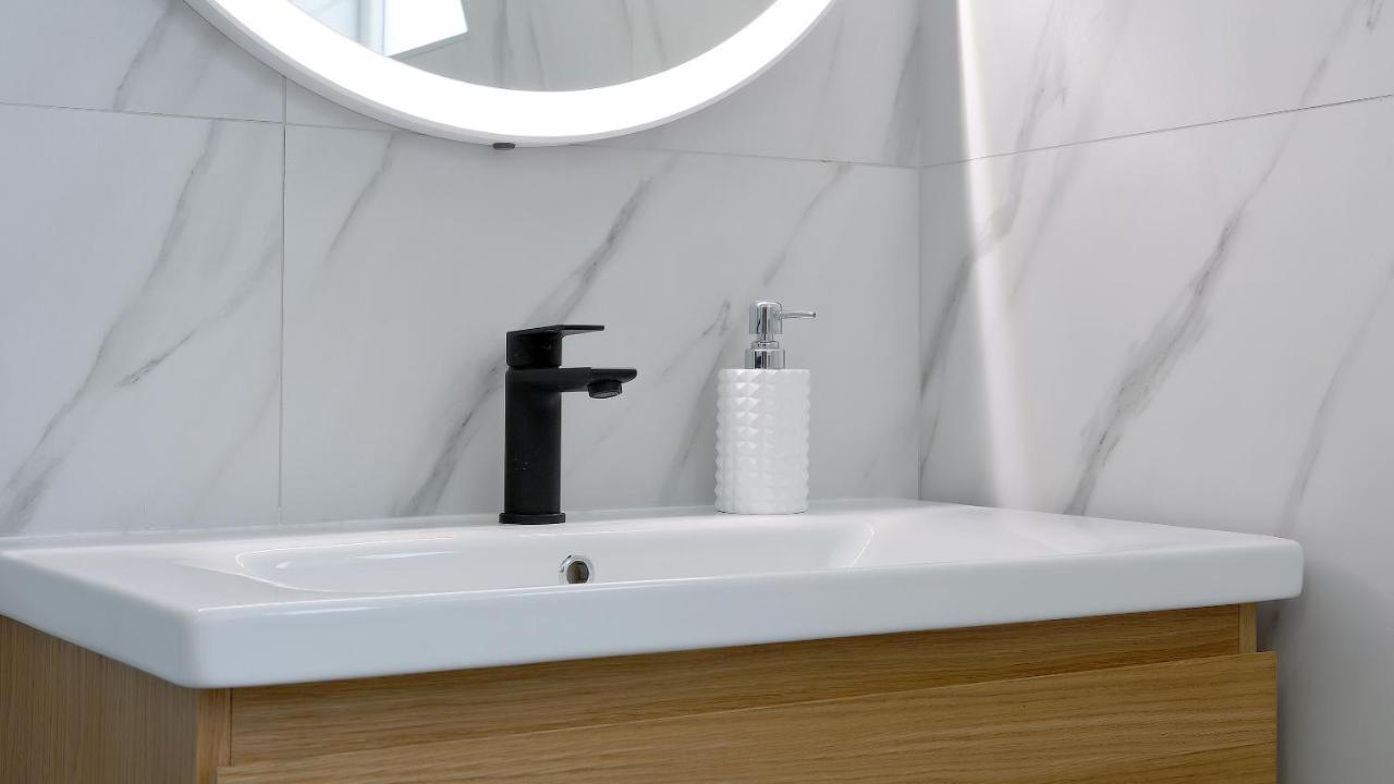 Sea View Apartment In Ičići Екстериор снимка