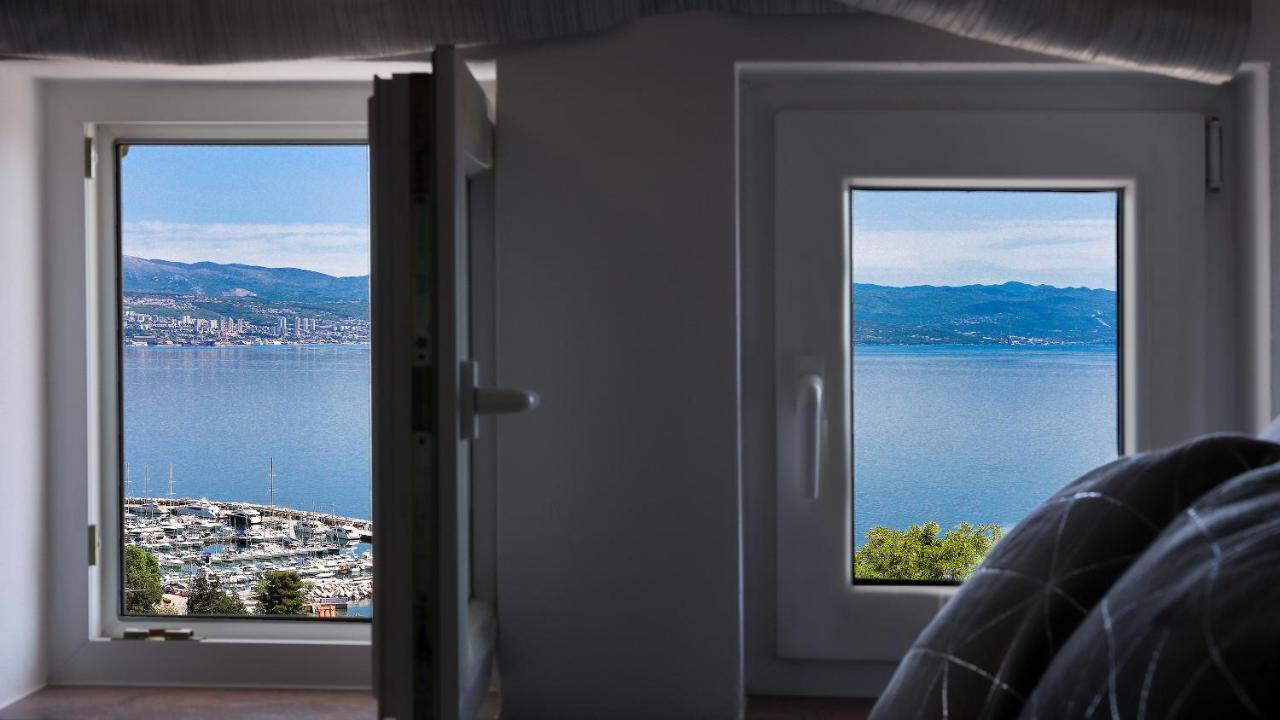 Sea View Apartment In Ičići Екстериор снимка