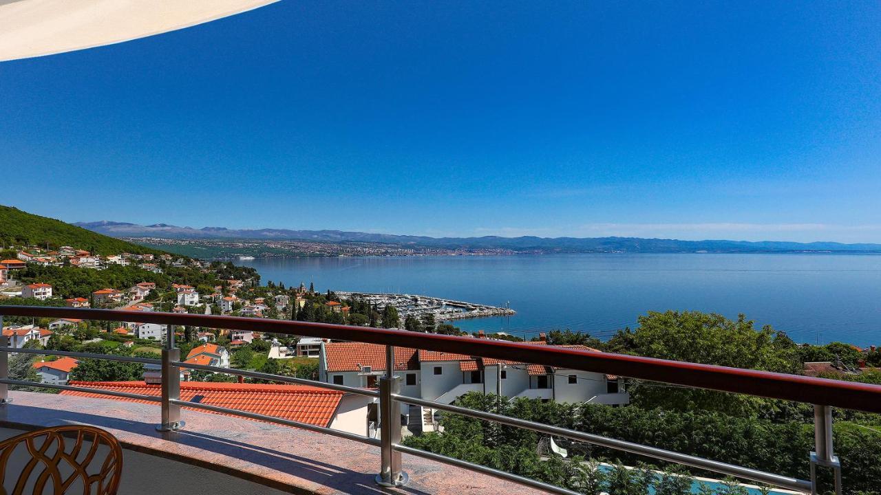 Sea View Apartment In Ičići Екстериор снимка