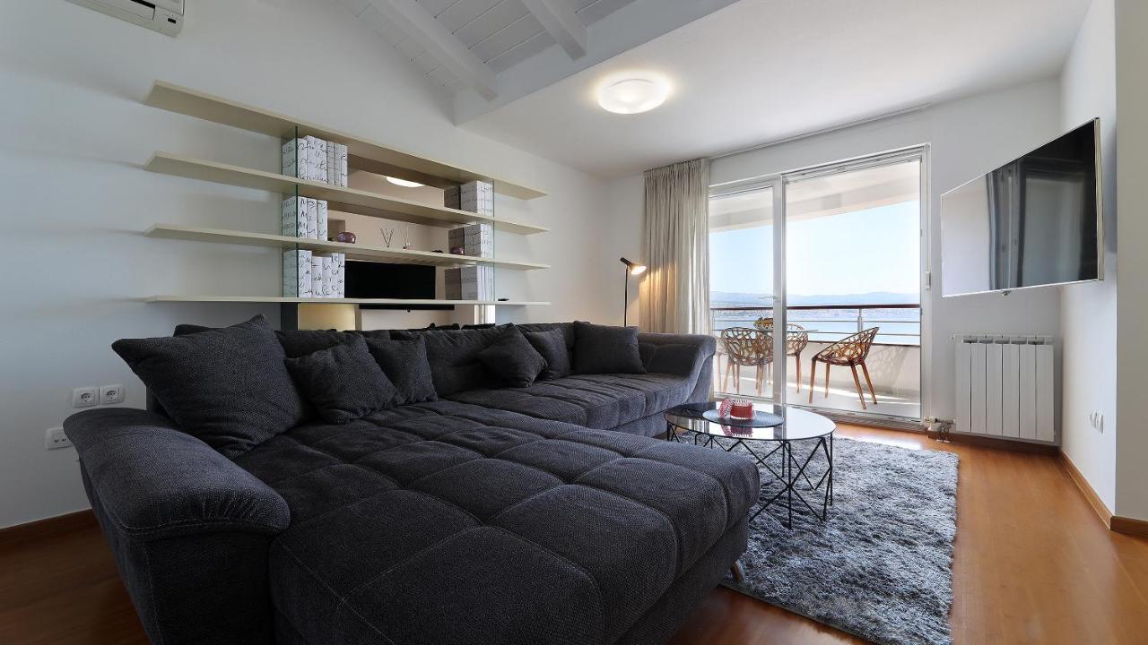 Sea View Apartment In Ičići Екстериор снимка